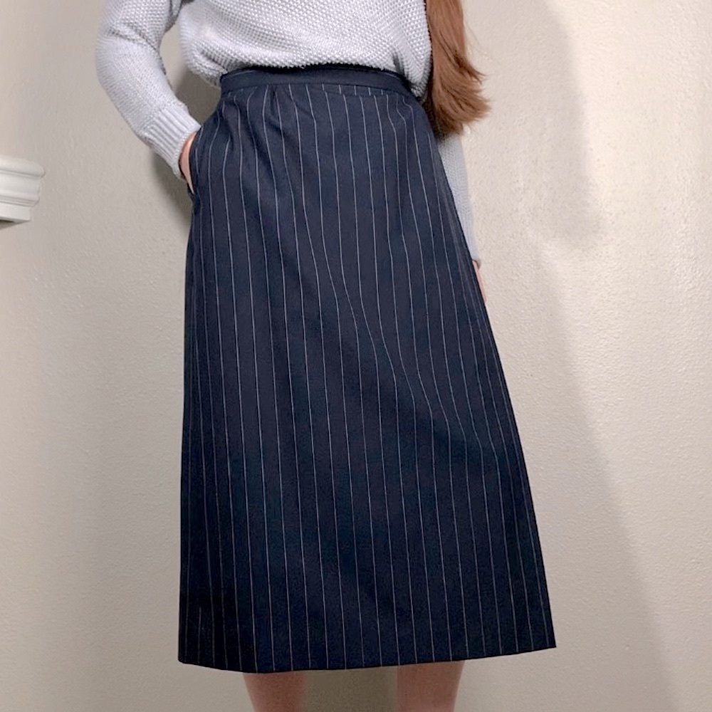 VINTAGE BURBERRY’S Navy white pinstriped wrap pencil midi skirt UNION MADE NWT
